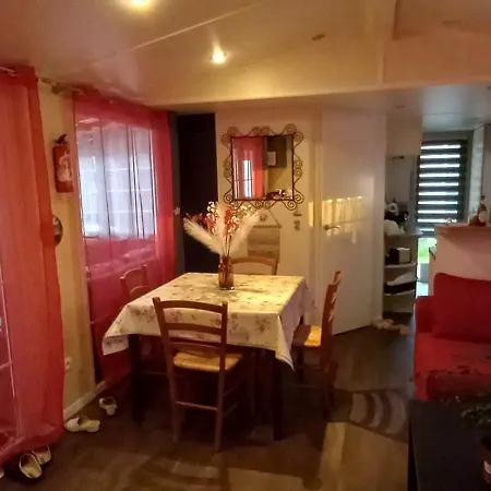 Location Saisonniere Mobil-home A St Augustin Sur En Charente-maritime 17570 Campingplads