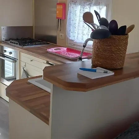 Location Saisonniere Mobil-home A St Augustin Sur En Charente-maritime 17570 Camping *