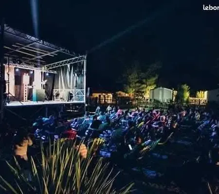 Location Saisonniere Mobil-home A St Augustin Sur En Charente-maritime 17570