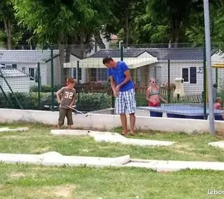 Location Saisonniere Mobil-home A St Augustin Sur En Charente-maritime 17570 * Saint-Augustin (Charente-Maritime)